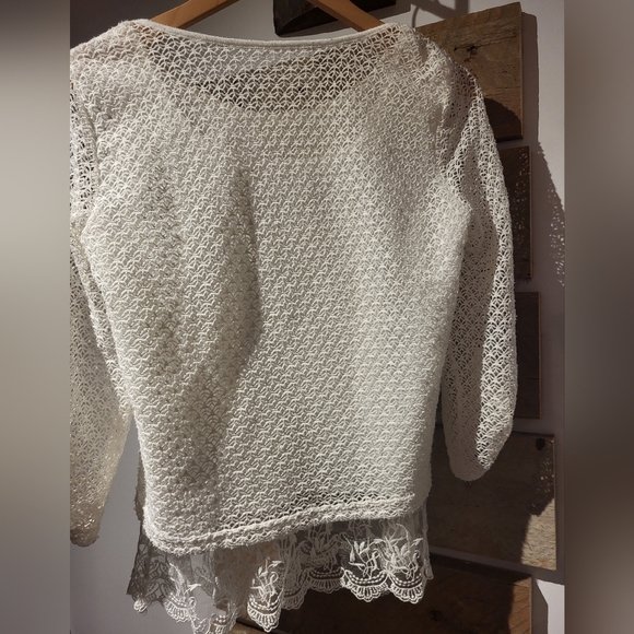 Elegant Cream Knit Sweater - Picture 9 of 9
